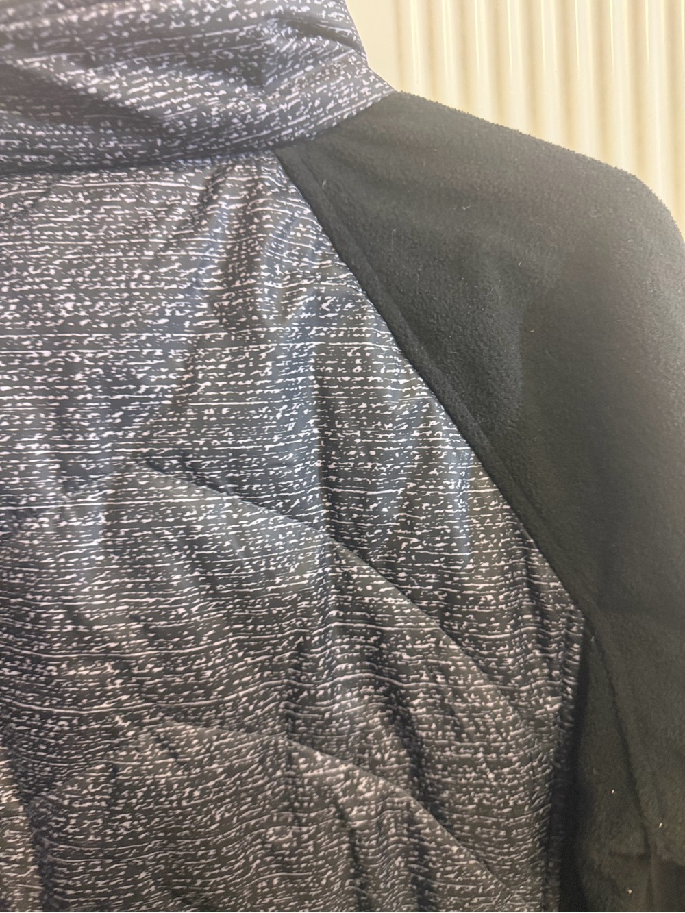 New Balance jacket - Picture 7 of 7